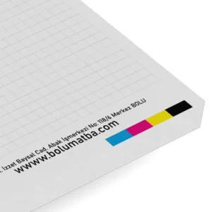 Bloknot baskı – CMYK renk şeridi ve kenar detayı